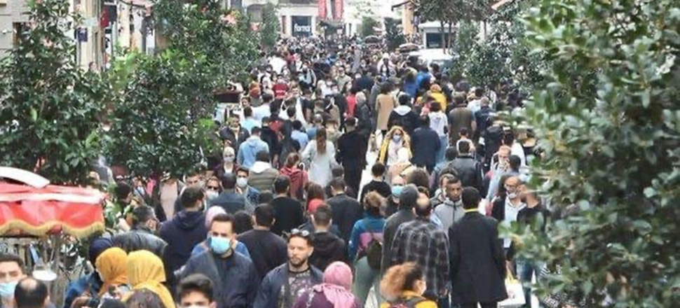 'Bu kalabalığa giren hasta çıkar'
