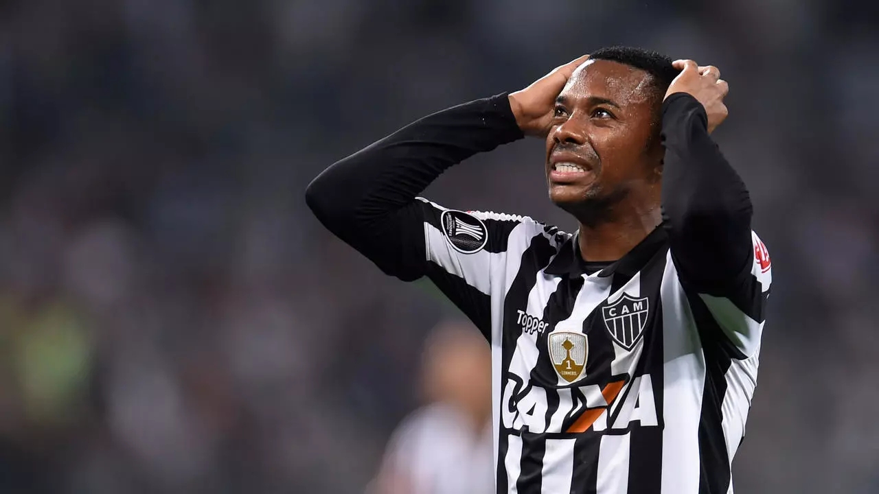 Geçmişi Robinho'nun peşini bırakmıyor