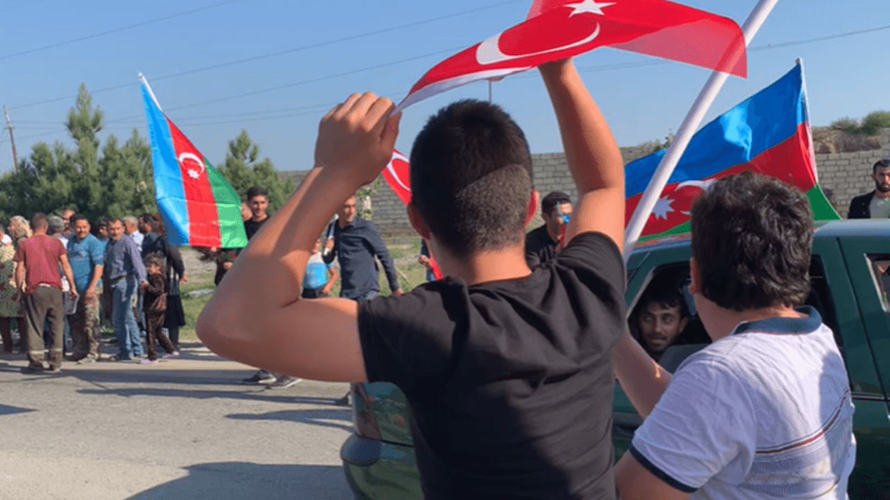 Fuzuli'nin kurtuluşuna bayraklı kutlama