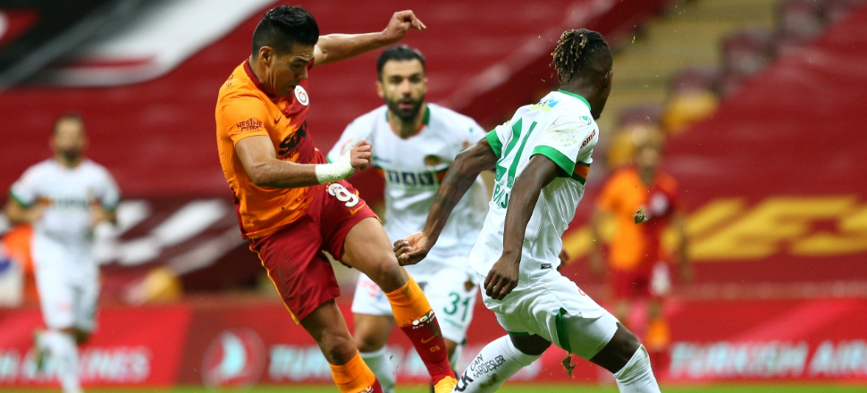 Galatasaray evinde 90+5'te yıkıldı