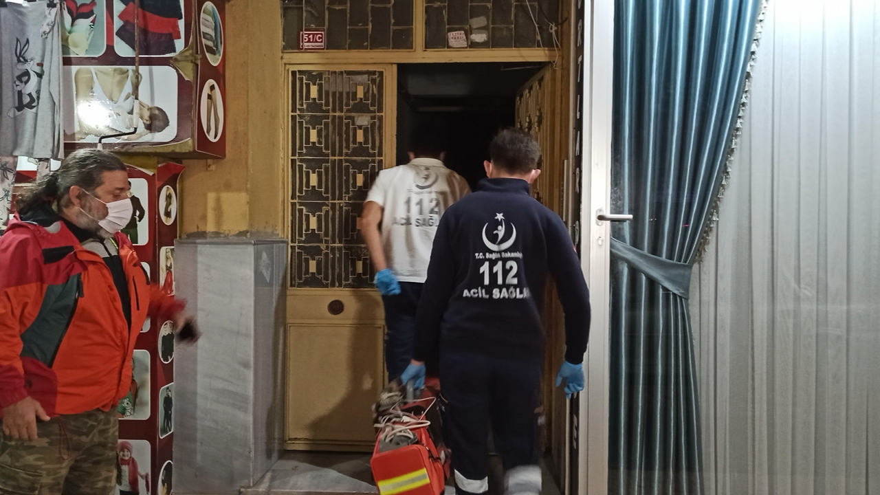 Haber alınamayan adam evinde ölü bulundu