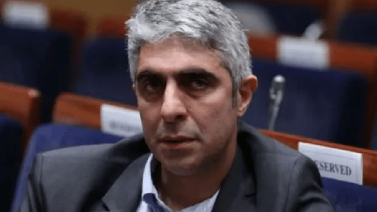 Yunan vekilden başarısızlık itirafı