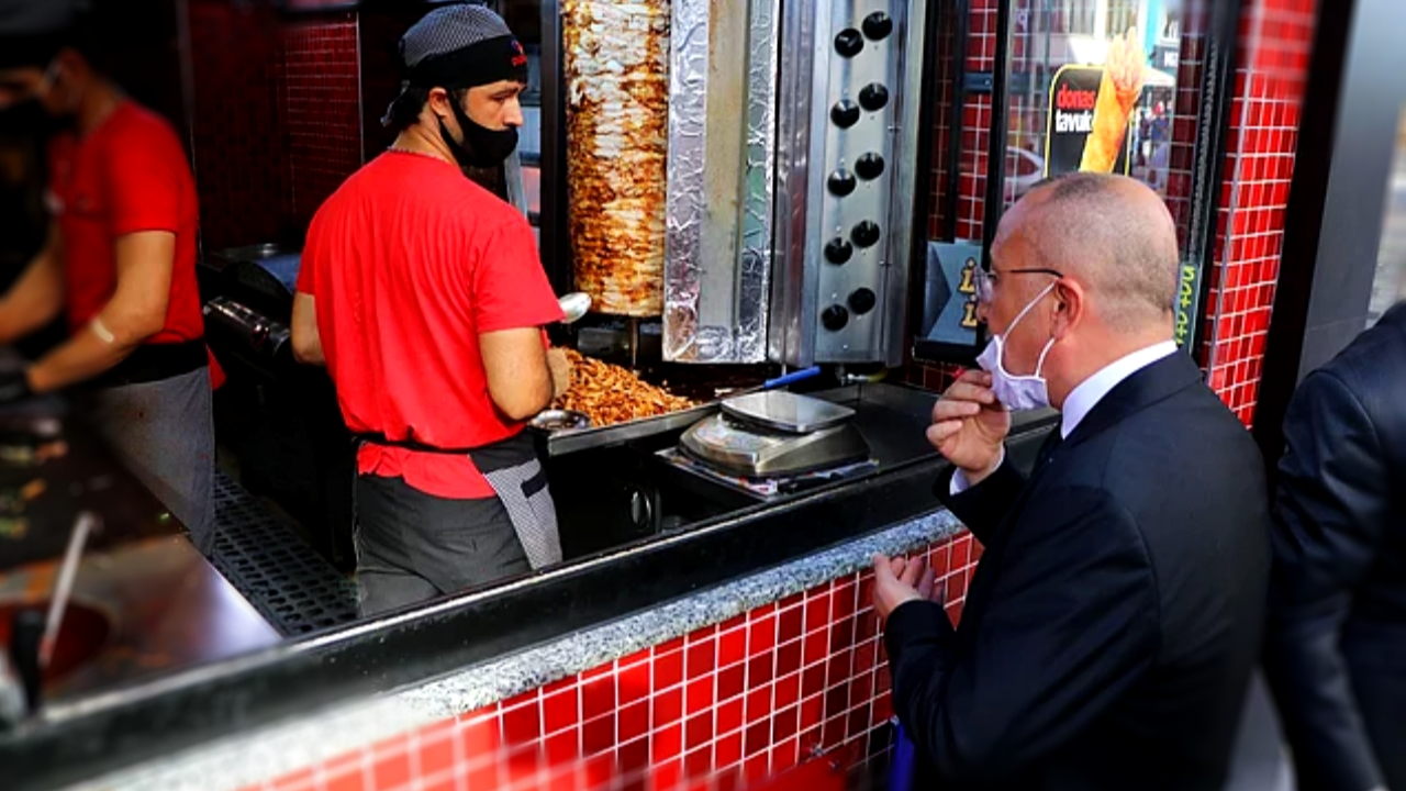 Dönerci kapatan Vali Atik'ten özür