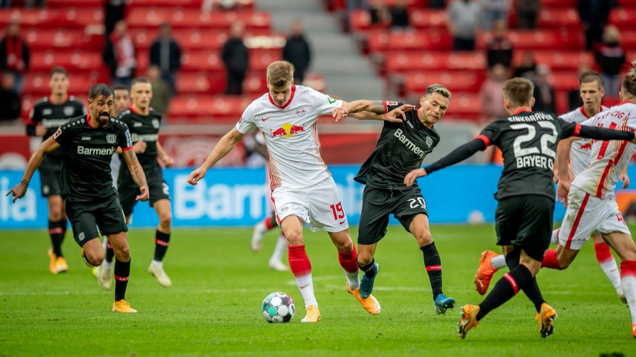 Leipzig'in golcüsü Alexander Sörloth, Başakşehir'den çekiniyor