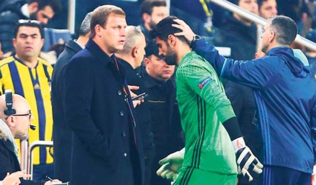 Fenerbahçe kalecisi Volkan Demirel 2 ay yok!