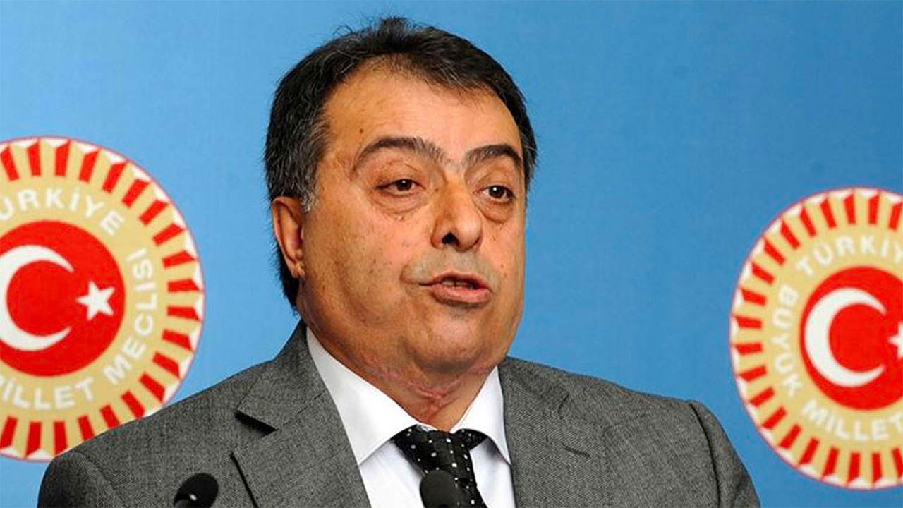 Eski Sağlık Bakanı beyin kanaması geçirdi