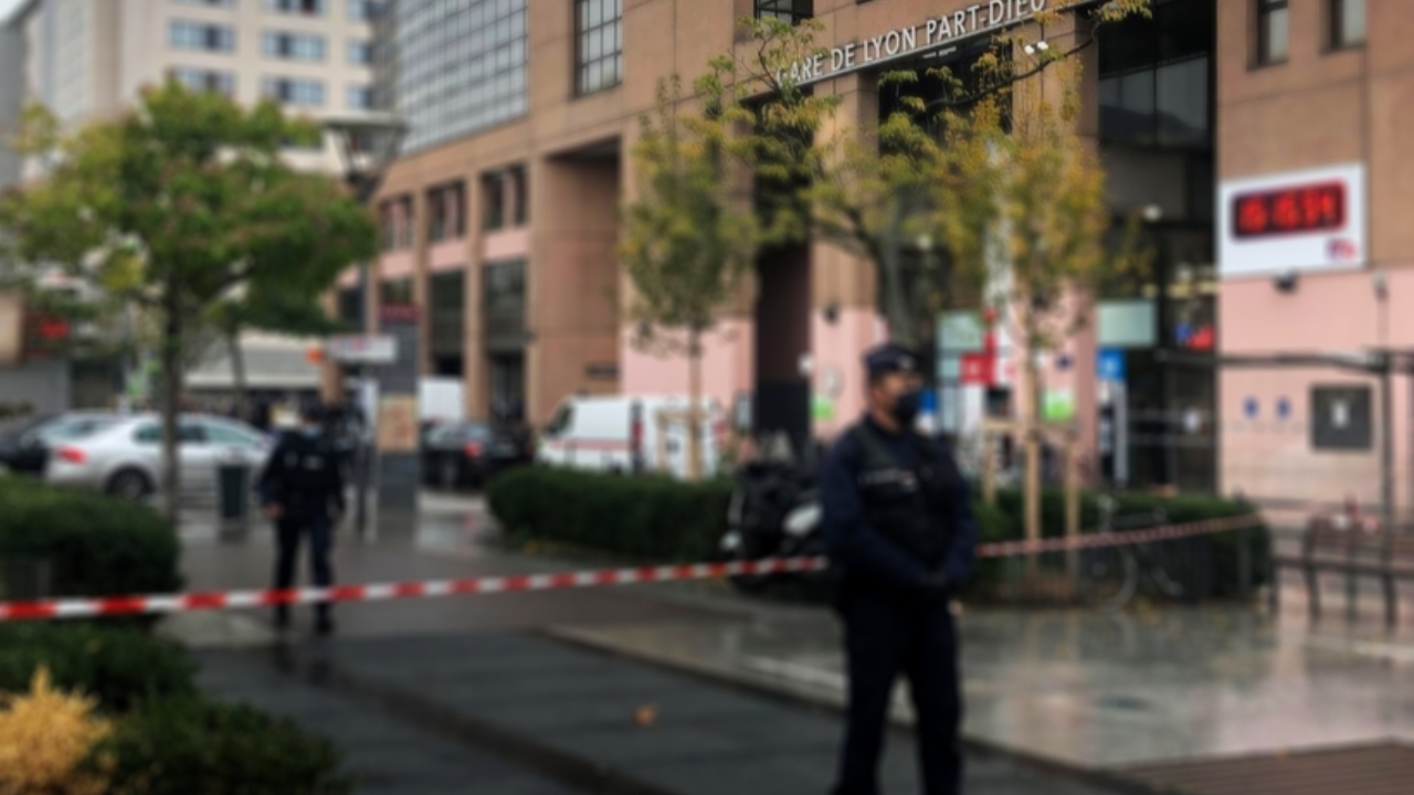 Fransa'da bomba alarmı