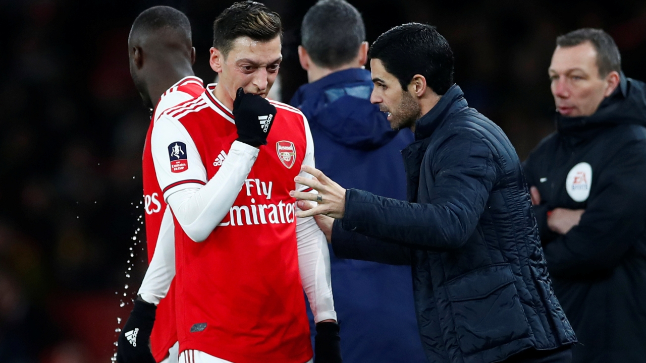 Mikel Arteta'dan Mesut Özil savunması
