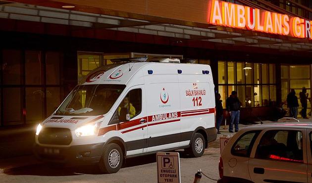 Kilis'te askeri araç şarampole devrildi