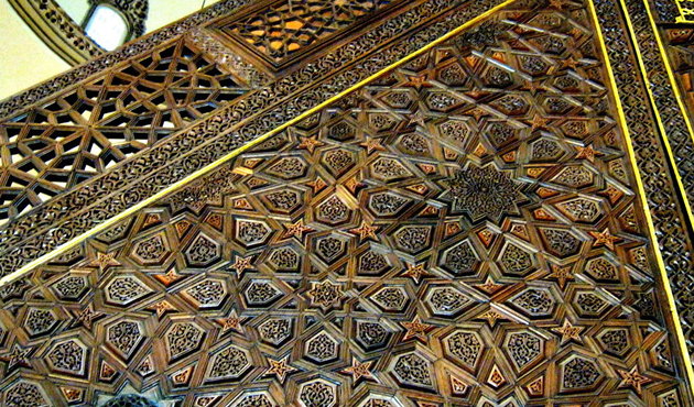'Yeni keşfedilen gezegenlerden birinin Ulu Cami minberine işlendiğini düşünüyoruz'