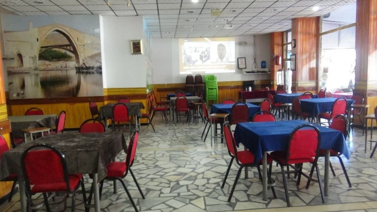 Korona arttı kahvehaneler kapatıldı