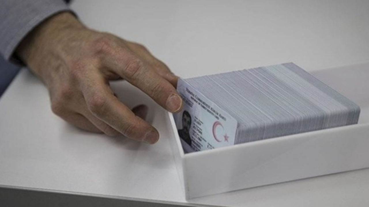 Elektronik kimlikle pasaportsuz seyahat