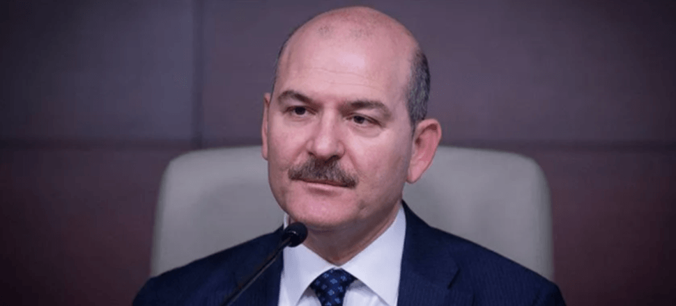 'Usul, erkan ve adaptan yoksun davranış'