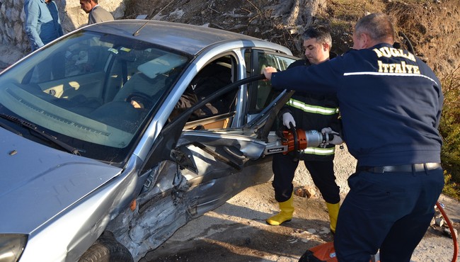 Milas - Yatağan karayolunda can pazarı: 7 yaralı