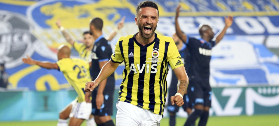 Fenerbahçe'den Trabzonspor derbisinde müthiş geri dönüş
