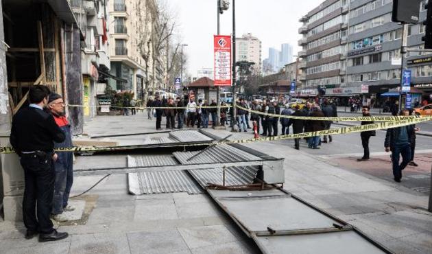Caddede yürüyordu, bir anda...
