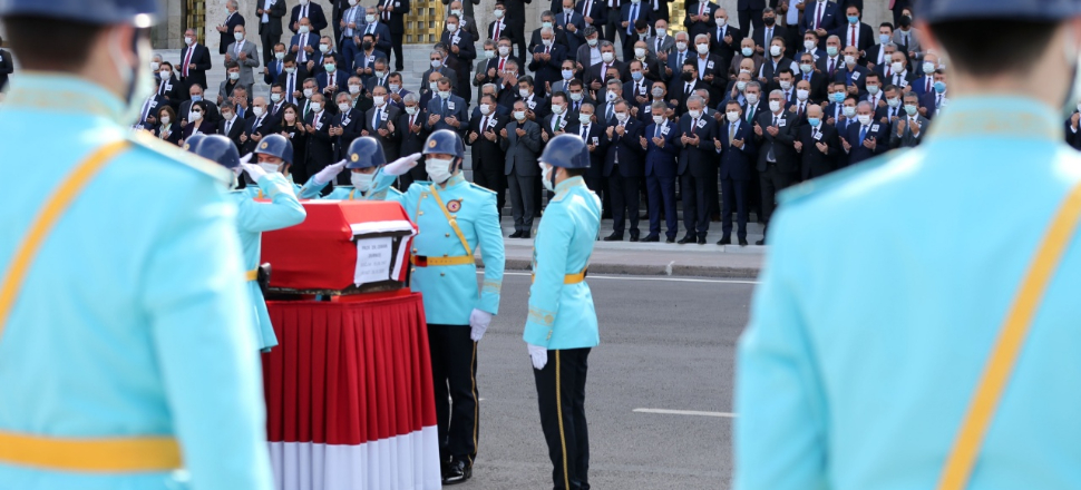 Eski Bakan Durmuş'a TBMM'de veda