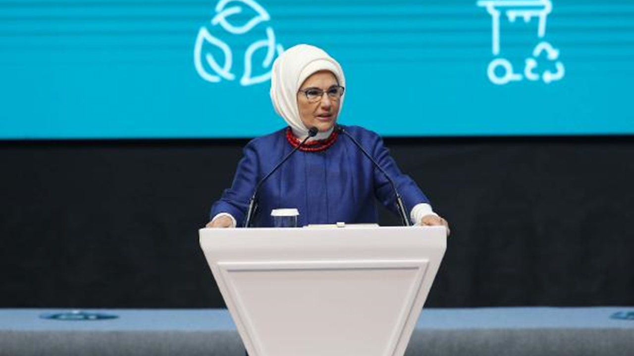 Emine Erdoğan: Dur durak bilmeden çalışmalıyız