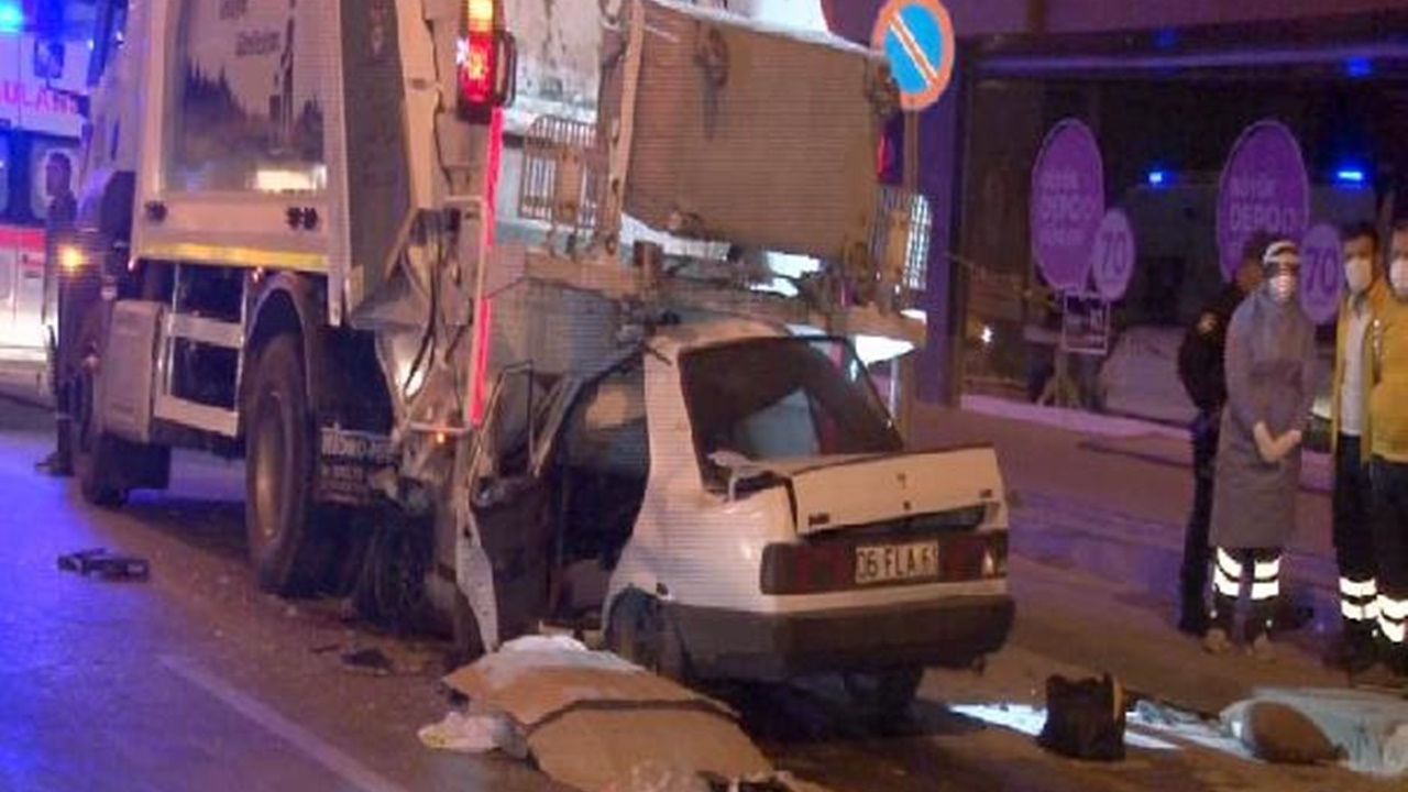 Otomobil, çöp kamyonuna ok gibi saplandı