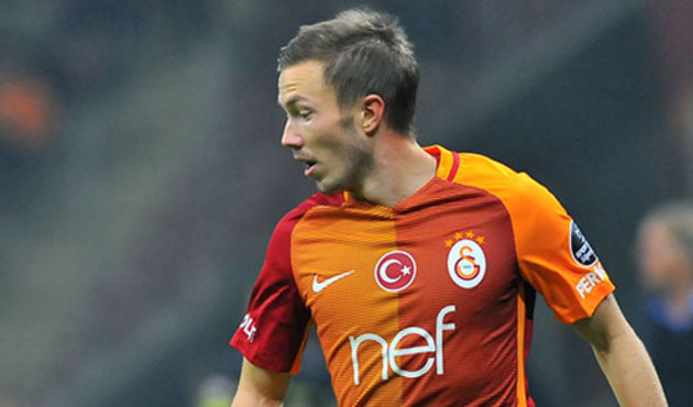 Derbi kadrosuna alınmayan Linnes tesisleri terketti!