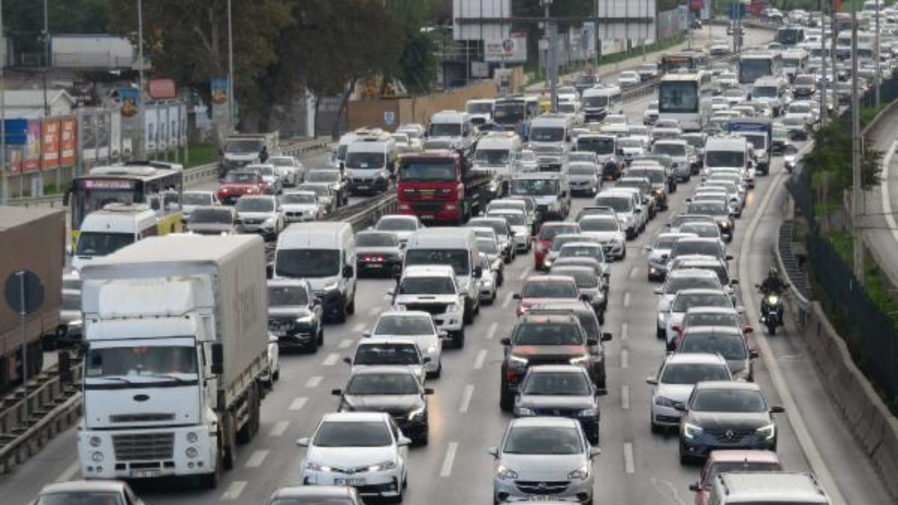 İstanbul'da tatil trafiği! Yoğunluk yüzde 53'e yaklaştı