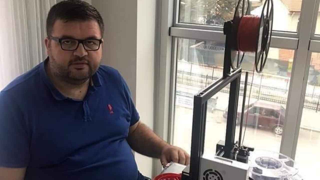 33 yaşındaki okul müdürü koronaya yenildi