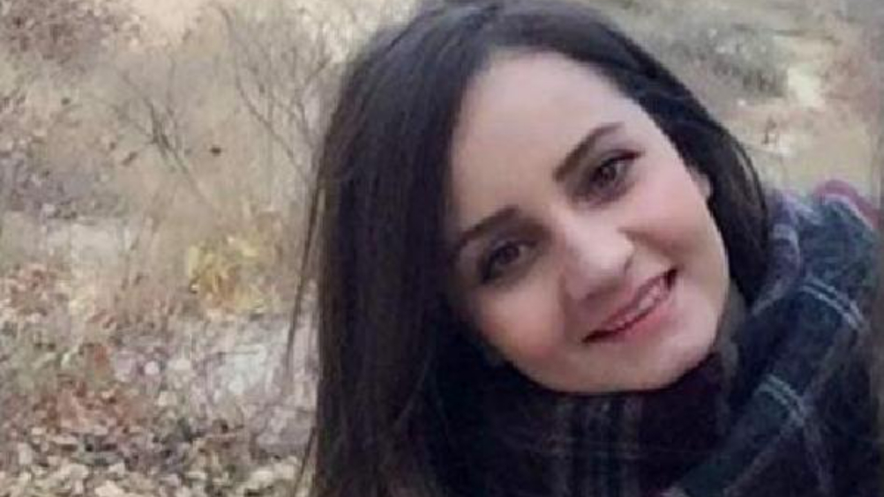 Kübra öğretmen arkadaşının evinde asılı halde bulundu