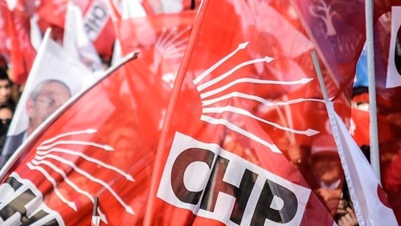 CHP'de heykel yolsuzluğu