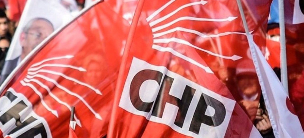 CHP'de heykel yolsuzluğu