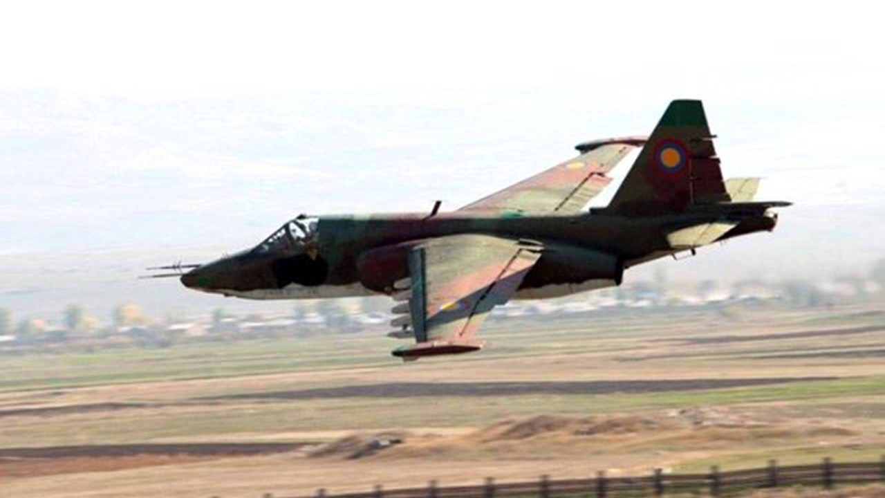 Ermenistan'a ait 2 SU-25 uçağı düşürüldü!