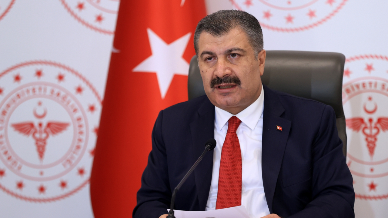 Bakan Fahrettin Koca: Hiçbir dönemde kontrol dışına çıkmadı