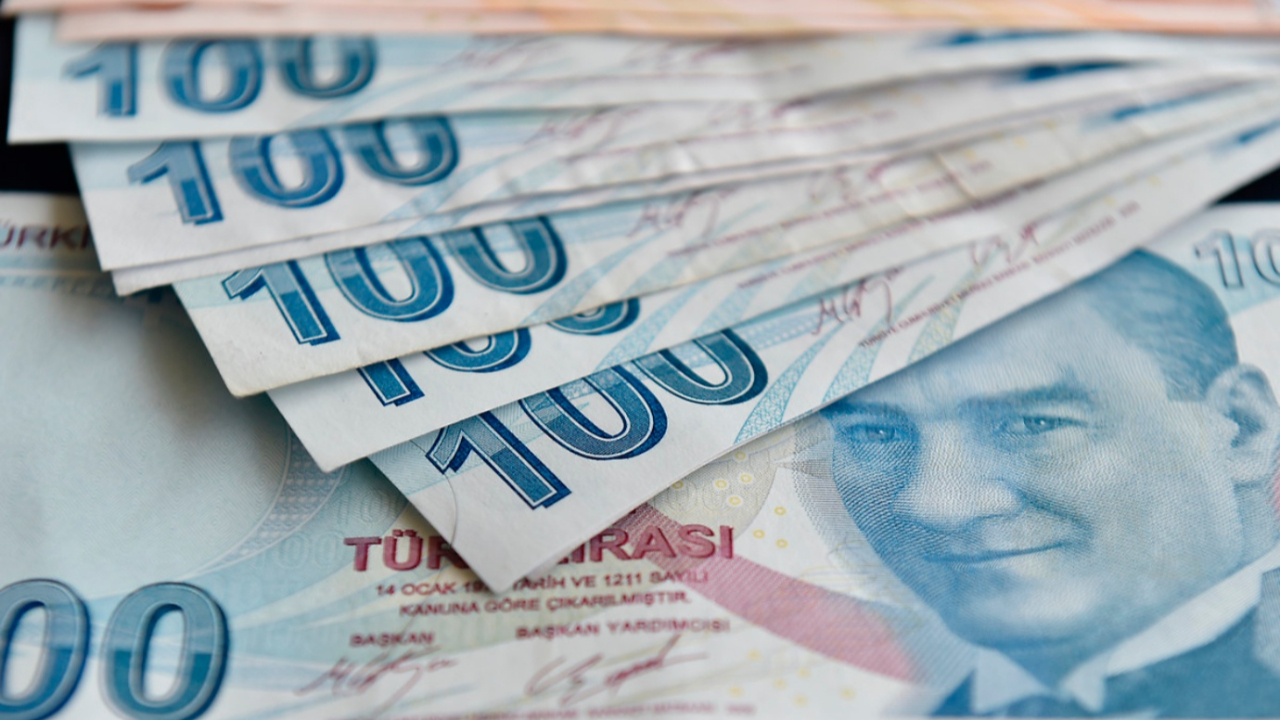 İki maaş birlikte alınabilir!