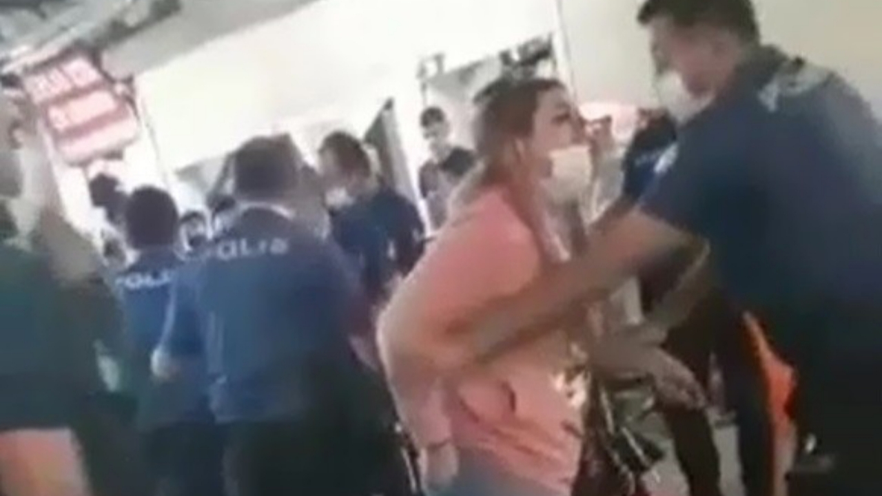 Polise yumruk atıp ortalığı birbirine kattılar!