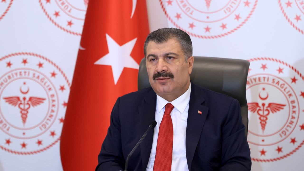 Bakan Koca aşı için tarih verdi!