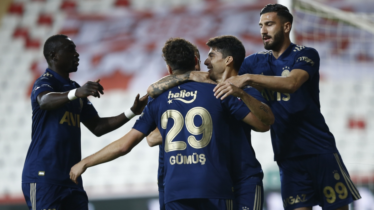 Fenerbahçe'ye 3 puanı Diego Perotti getirdi