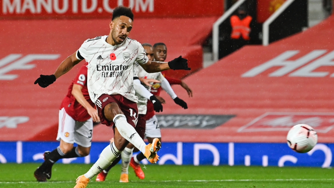 Arsenal "Düşler Tiyatrosu"nda United'a galip
