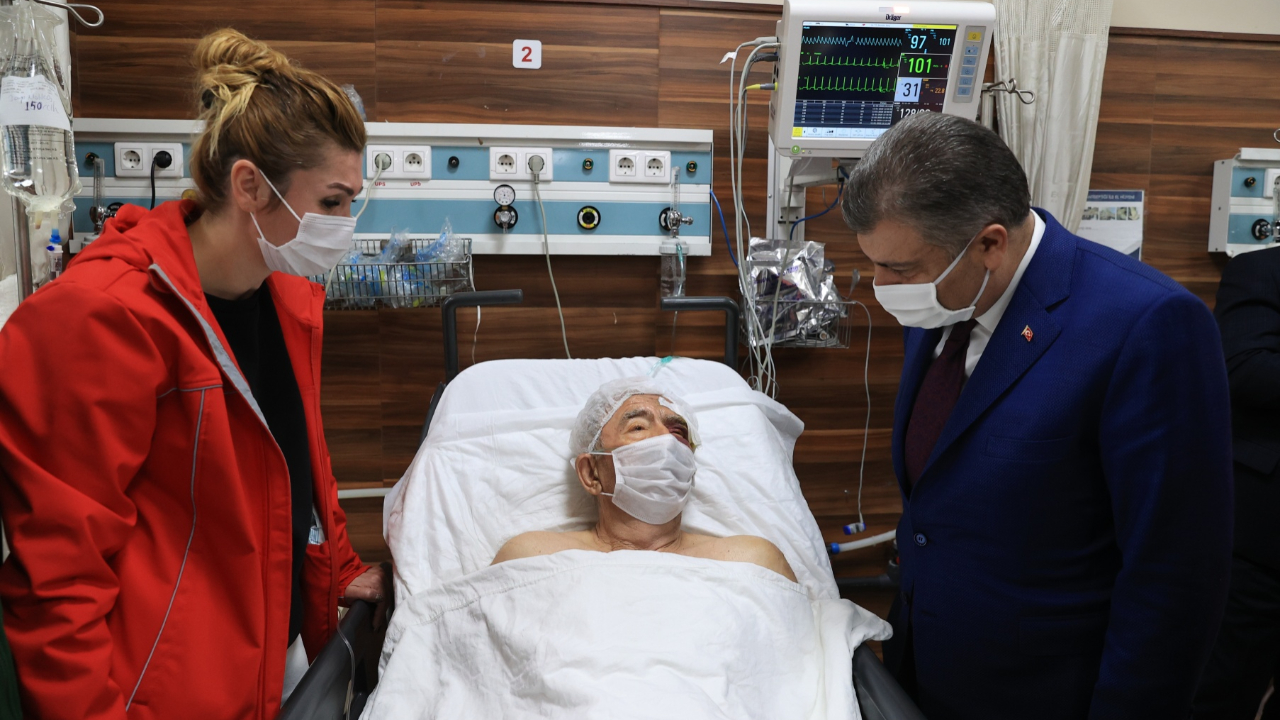 Bakan Koca yakından ilgilendi