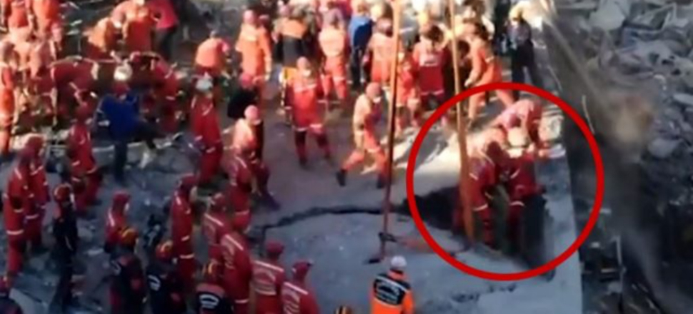 3 personel beton bloktan düştü