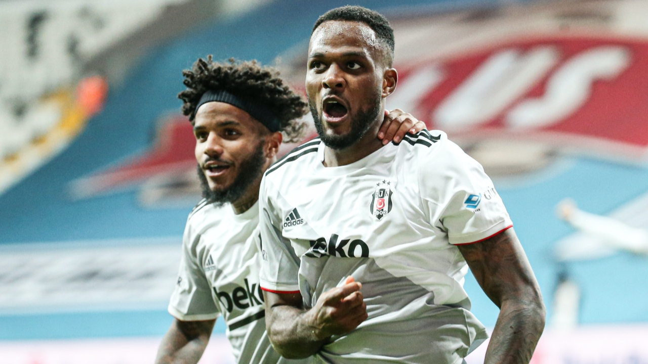 Cyle Larin Beşiktaş'a 7 puan kazandırdı