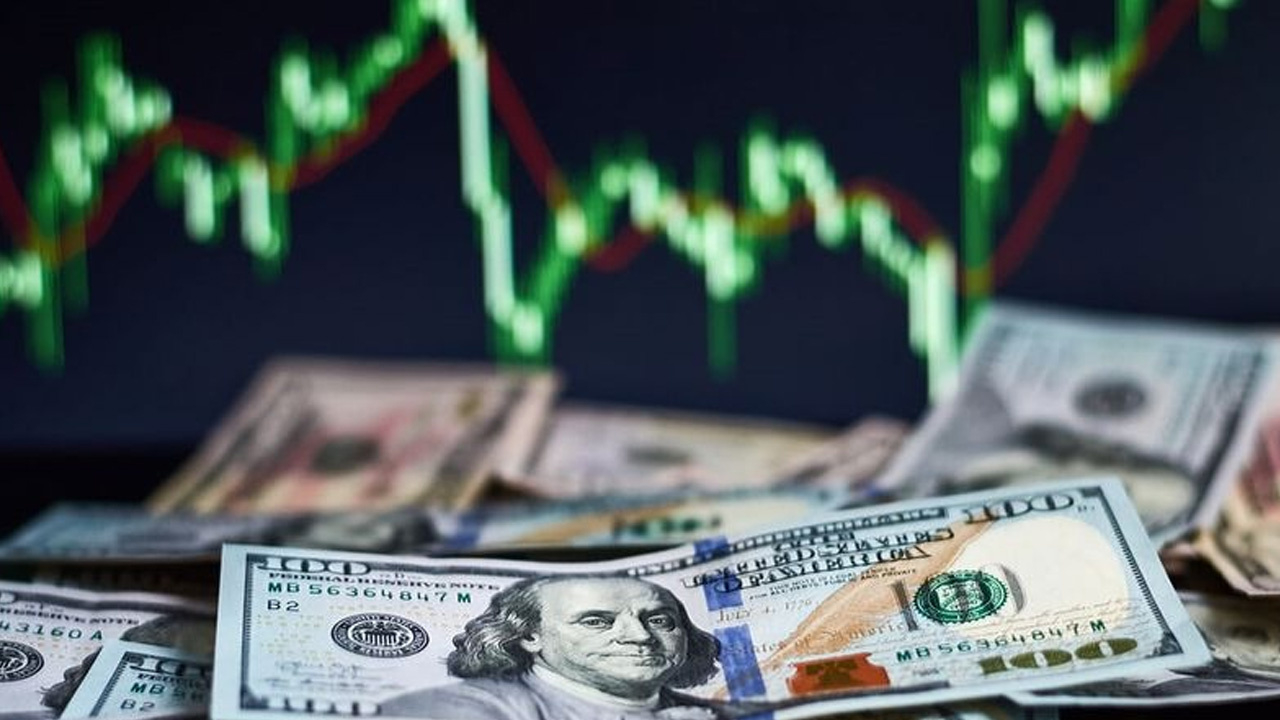 Dolar, euro ve altında yeni rekor geldi!