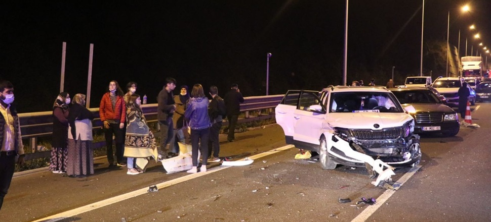 Bolu Dağı Tüneli'nde zincirleme kaza: 8 araç karıştı