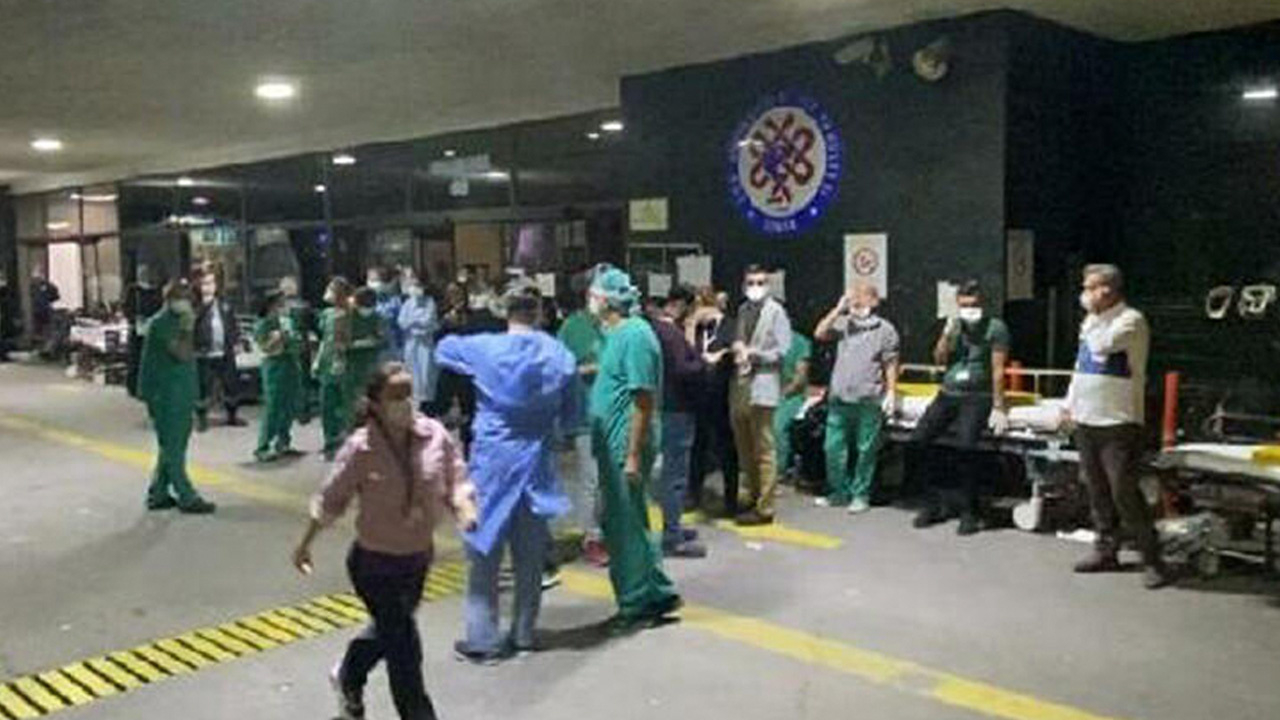 Yaralıları ayakta beklediler! 'Kulağımız ambulans sesinde...'
