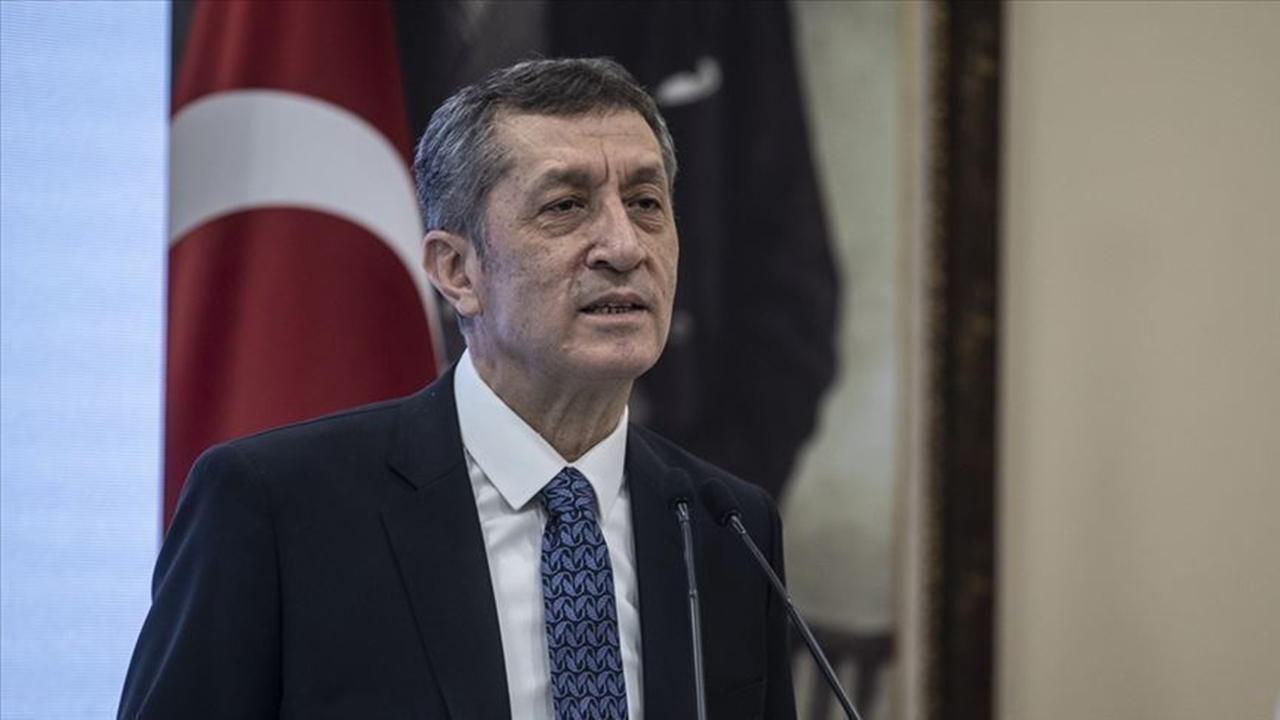 Bakan Selçuk'tan öğretmen ataması müjdesi