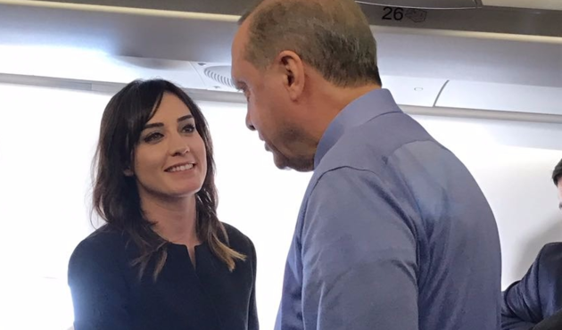 Piyango bu kez ona vurdu! Nazlı Çelik sigara paketini kaptırdı