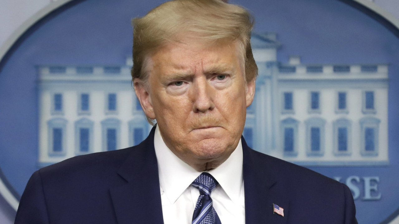 Twitter'dan Trump'a darbe üstüne darbe