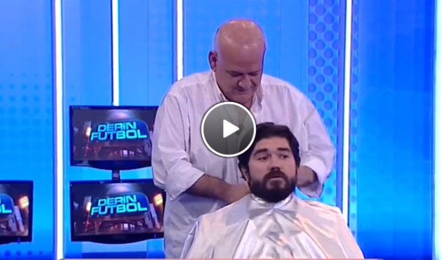 Canlı yayında sakallarını kestirdi VİDEO