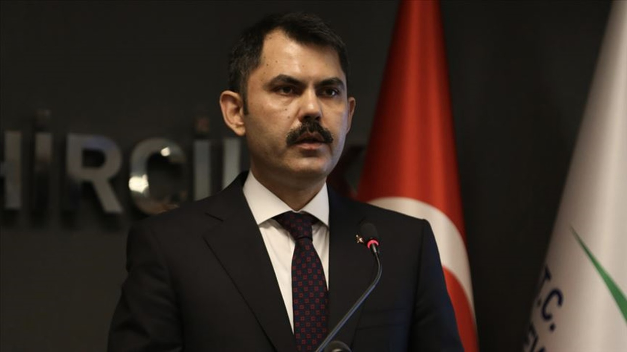İzmir'deki hasarlı okullar için karar