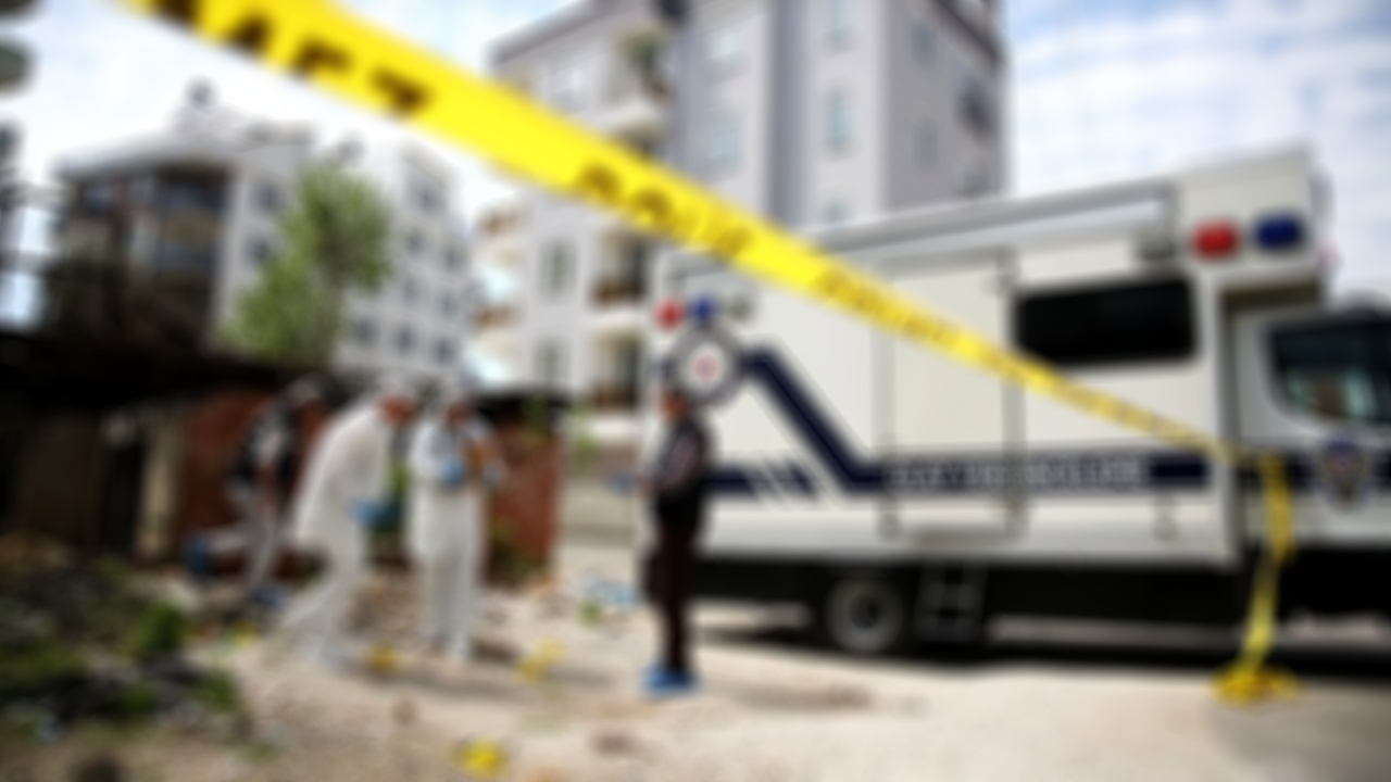10 bin TL için sokak ortasında boğazını kesti