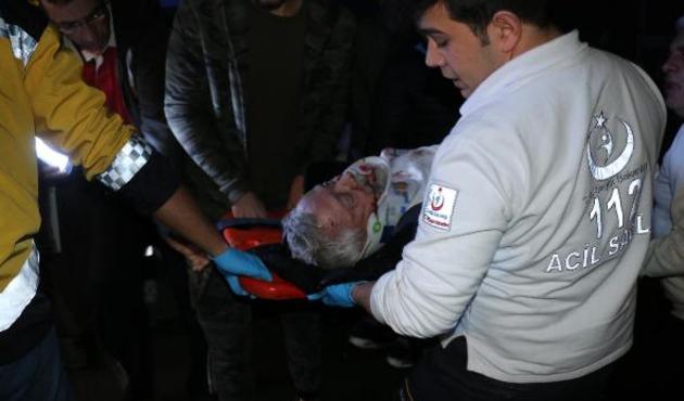 Demire takılıp bina boşluğuna düşen yaşlı adam ölümden döndü