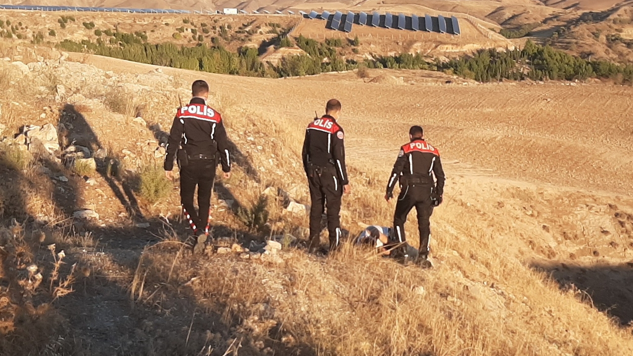 Gerçek polis gelince ortaya çıktı